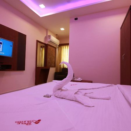 Hotel Apple Suites Bengaluru Zewnętrze zdjęcie