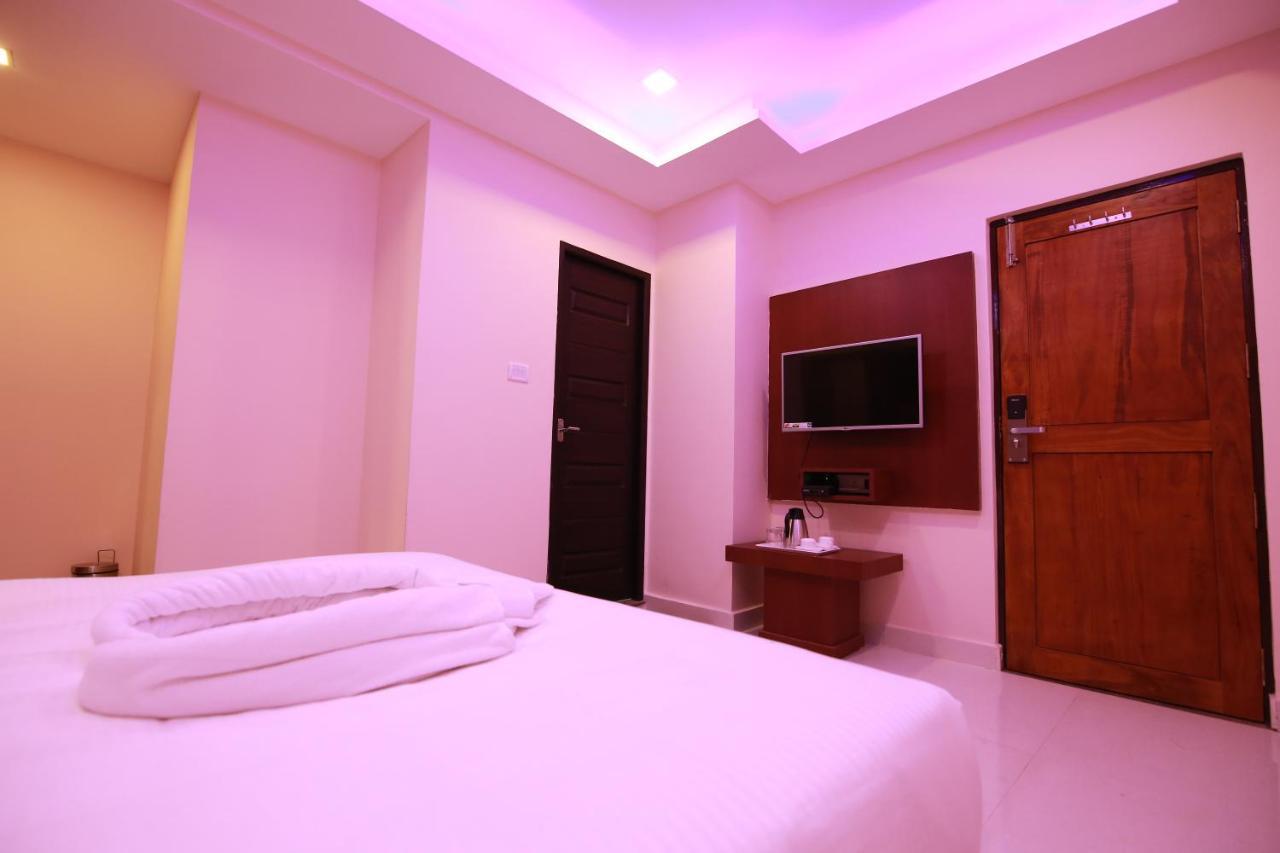 Hotel Apple Suites Bengaluru Zewnętrze zdjęcie