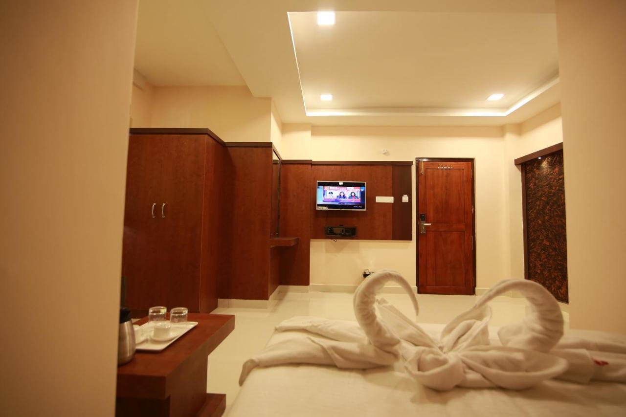 Hotel Apple Suites Bengaluru Zewnętrze zdjęcie