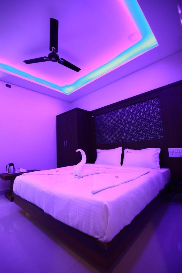 Hotel Apple Suites Bengaluru Zewnętrze zdjęcie