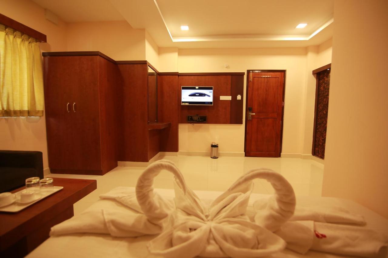 Hotel Apple Suites Bengaluru Zewnętrze zdjęcie